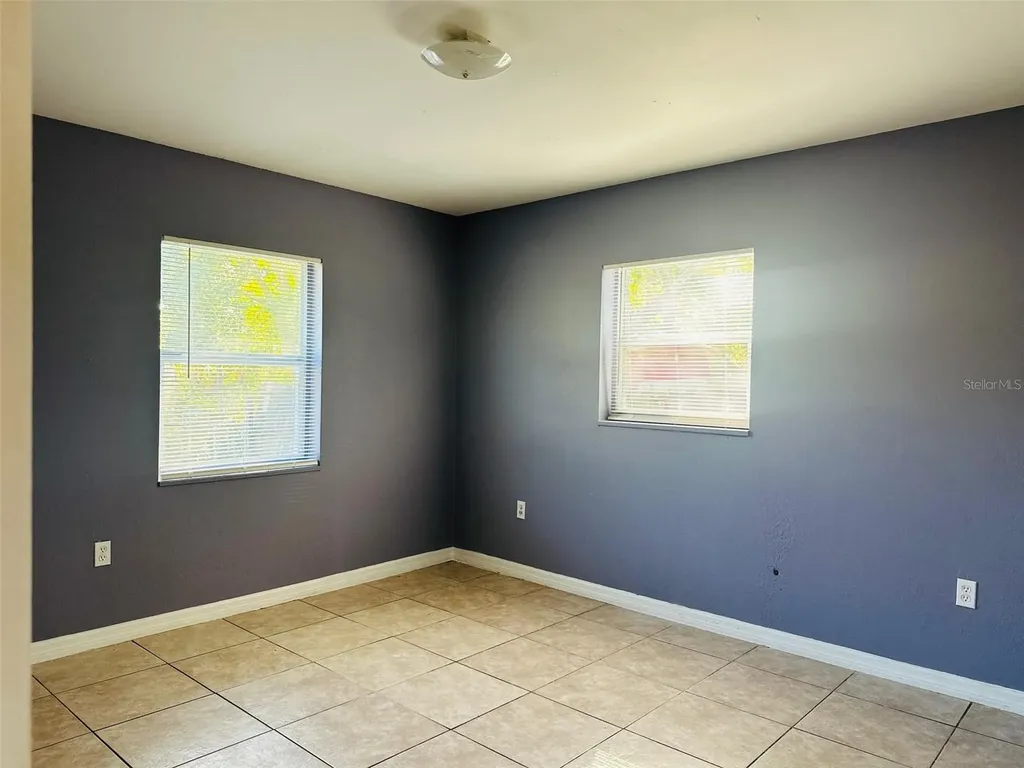2107 Vincent Road Orlando FL 32817