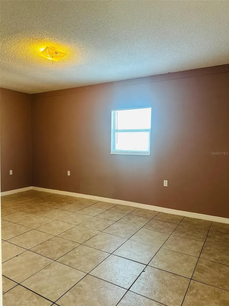2107 Vincent Road Orlando FL 32817