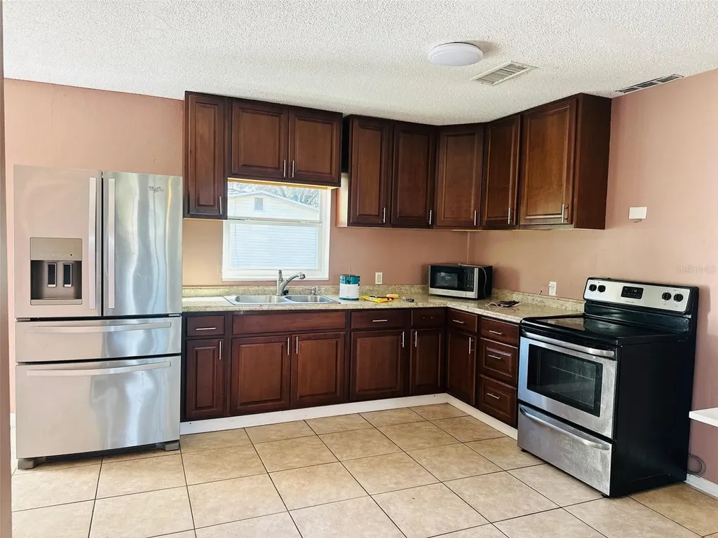 2107 Vincent Road Orlando FL 32817