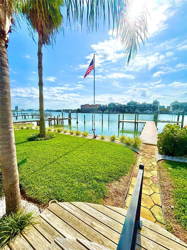 173 Devon Drive Clearwater Beach FL 33767