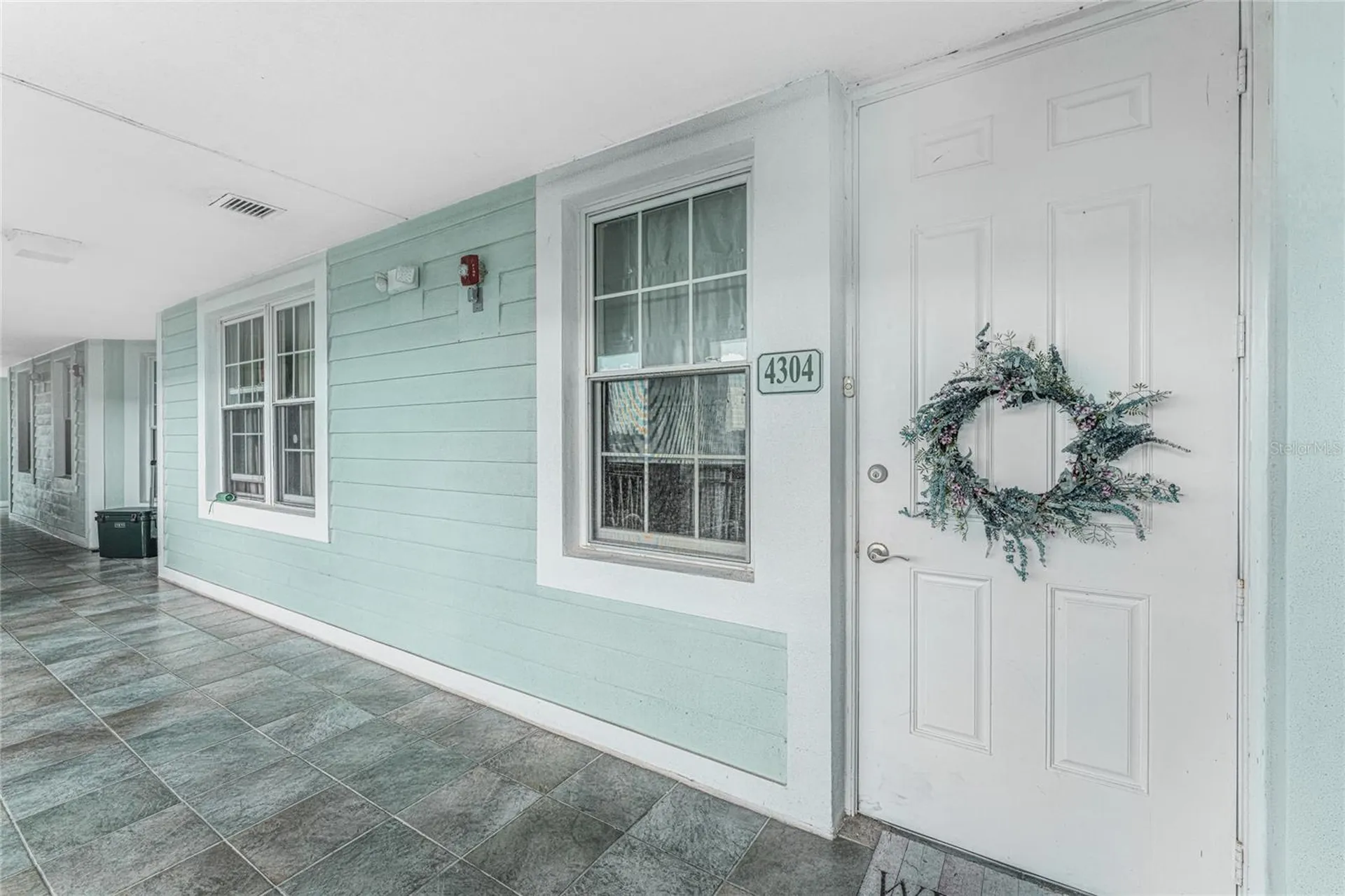 Punta Gorda FL, 5117 Melbourne Street, Unit B304