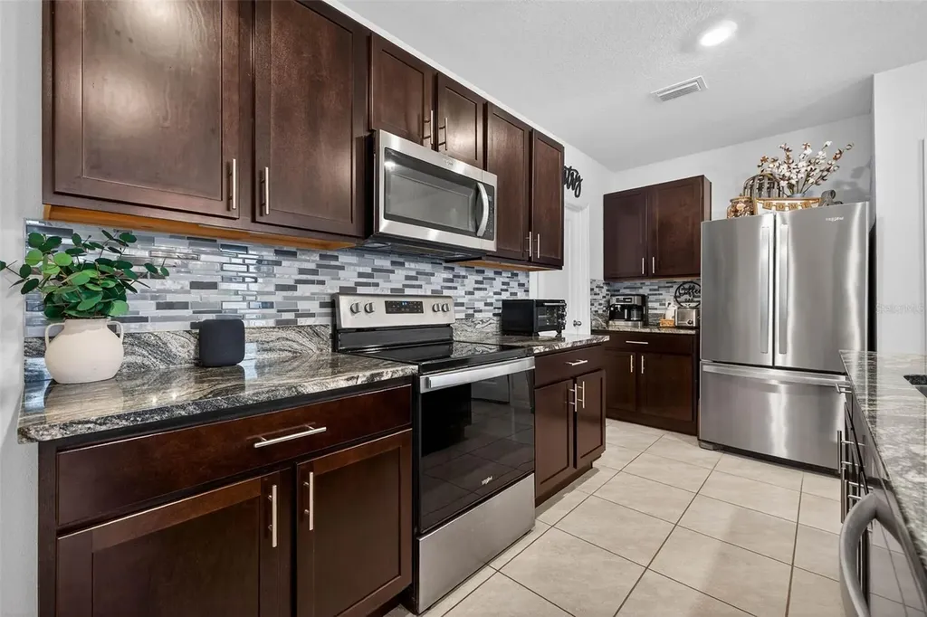 17012 Oval Rum Drive Wimauma FL 33598