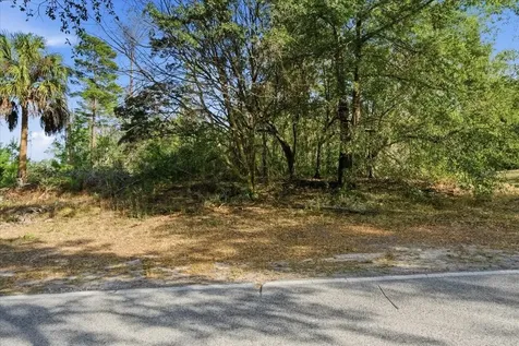 118 Oak Village Boulevard Homosassa FL 34446