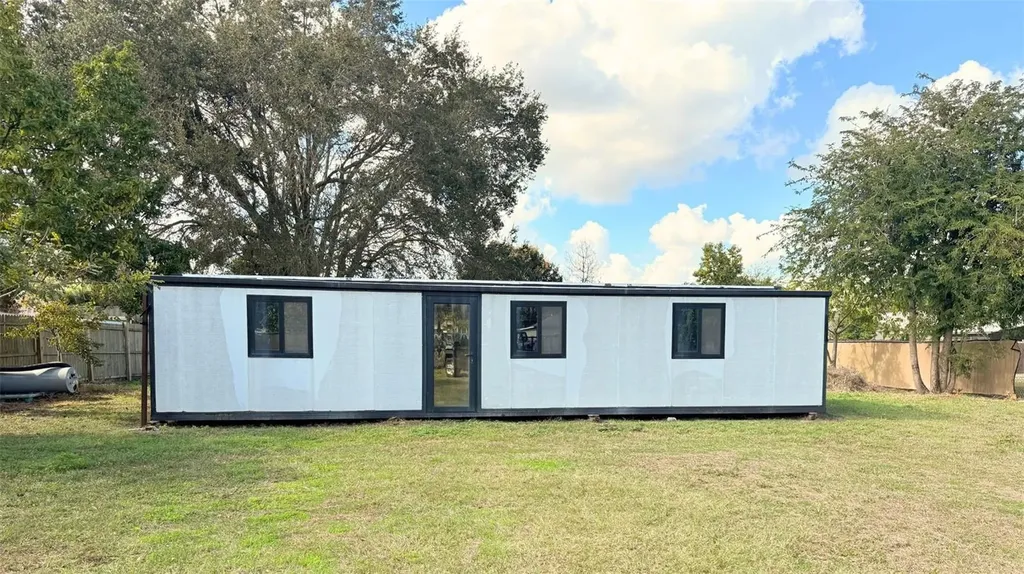 9560 Hoenstine Avenue Orlando FL 32824