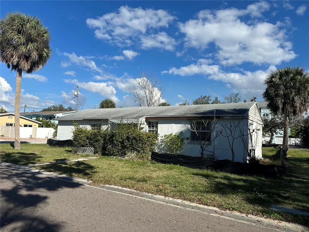 1811 2nd Street Indian Rocks Beach FL 33785