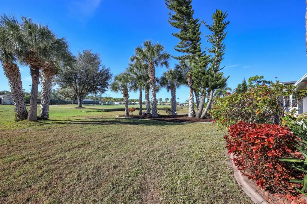 2100 Kings Highway Port Charlotte FL 33980