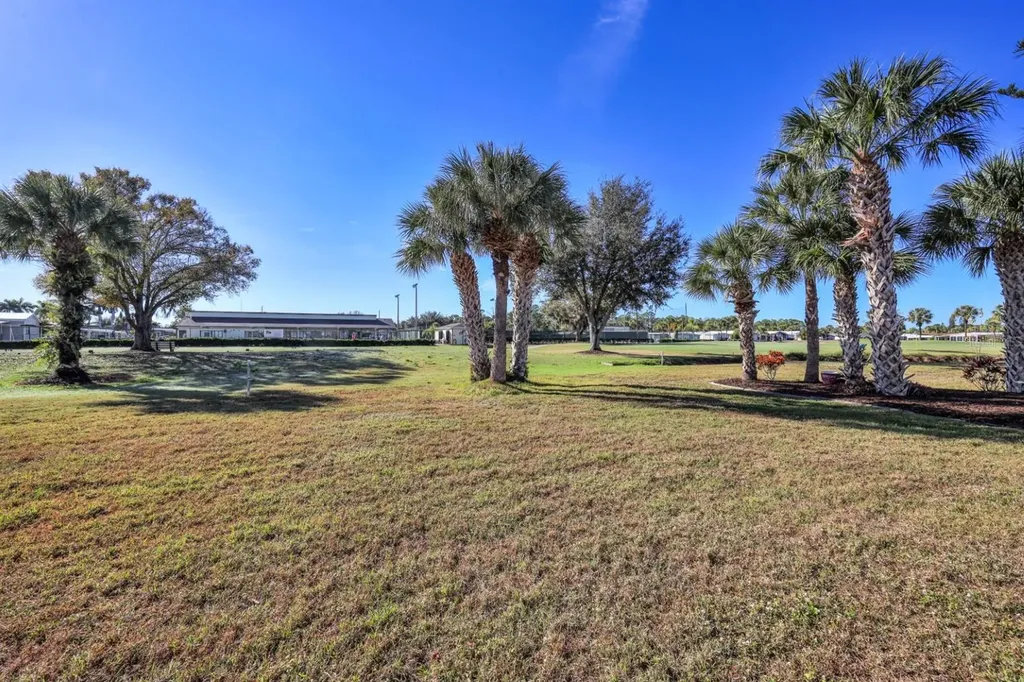 2100 Kings Highway Port Charlotte FL 33980