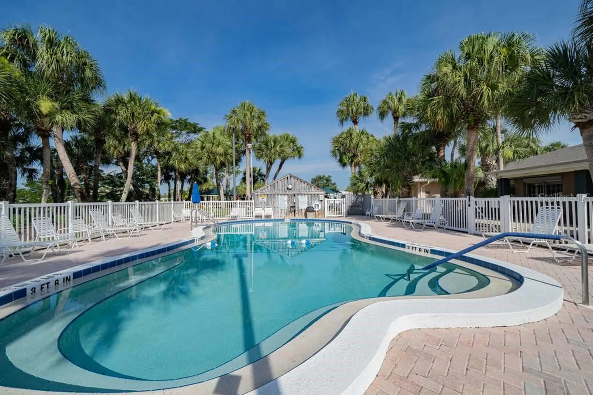 2100 Kings Highway Port Charlotte FL 33980