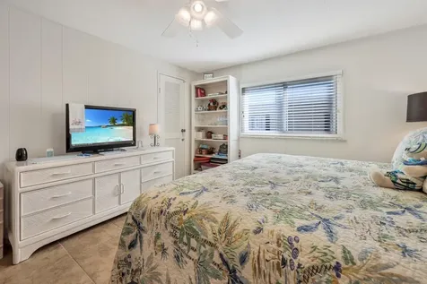 2100 Kings Highway Port Charlotte FL 33980