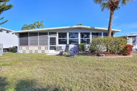 2100 Kings Highway Port Charlotte FL 33980