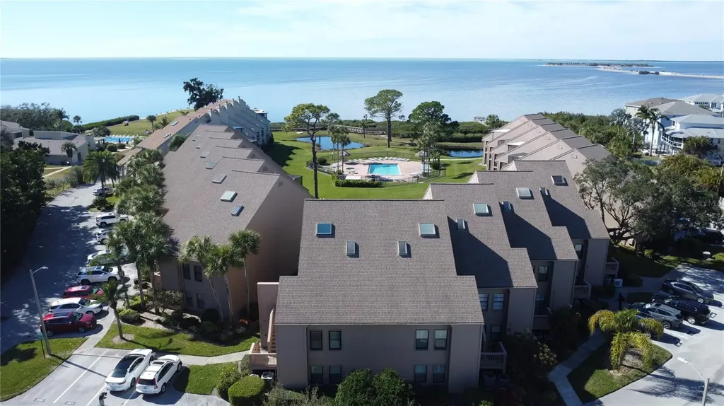 341 Windrush Loop Tarpon Springs FL 34689