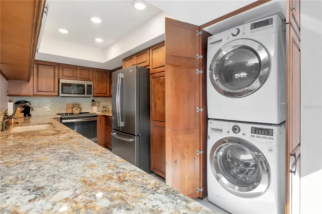 341 Windrush Loop Tarpon Springs FL 34689