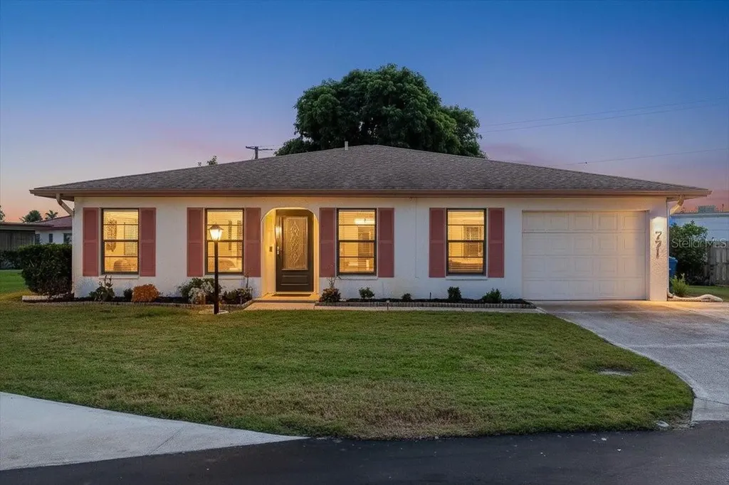 771 Vivienda South Court Venice FL 34293