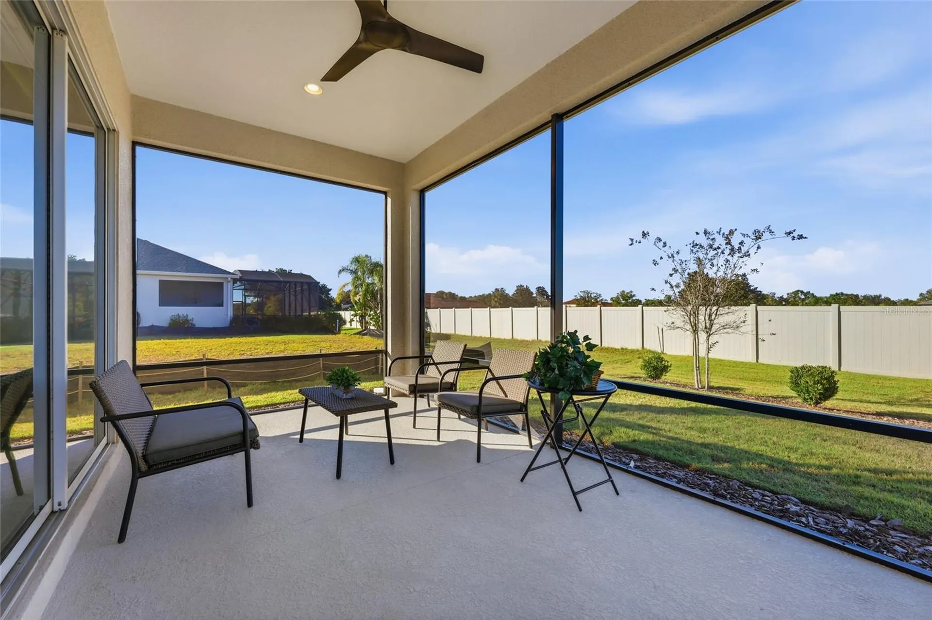 2154 Wallingford Loop Mount Dora FL 32757