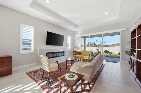 2154 Wallingford Loop Mount Dora FL 32757