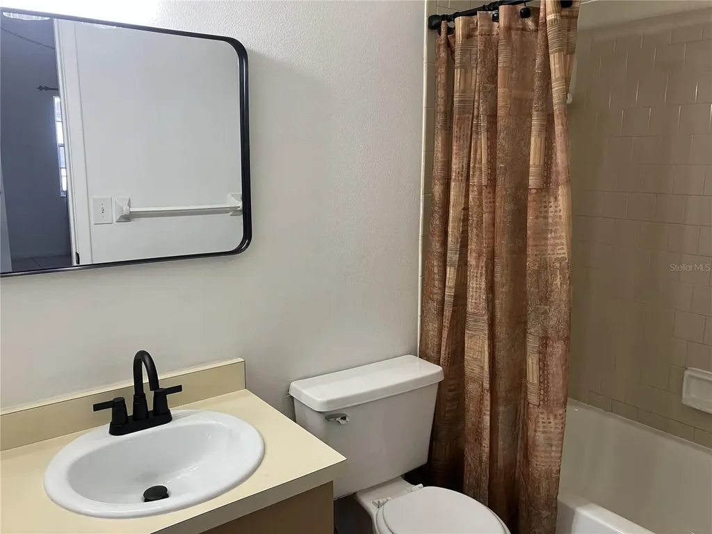 4027 61st Street W Bradenton FL 34209