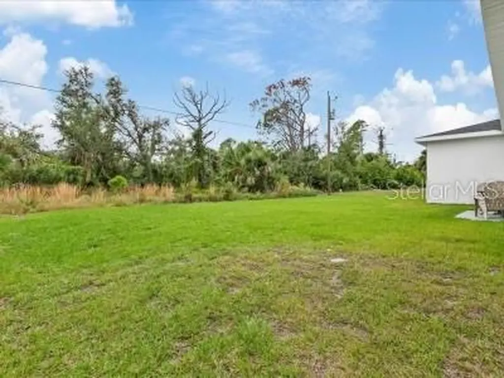 12005 Helicon Avenue Port Charlotte FL 33981
