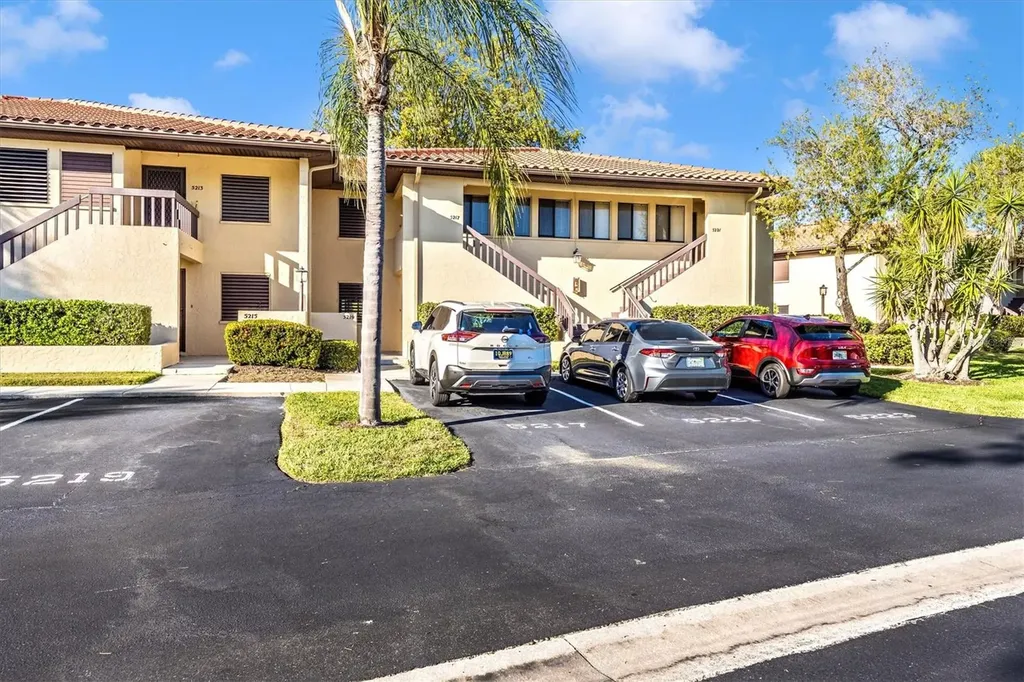 5219 Lake Village Drive Sarasota FL 34235