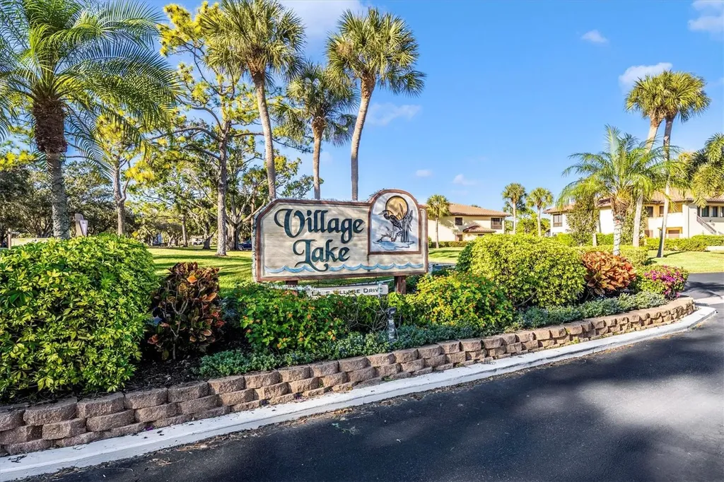 5219 Lake Village Drive Sarasota FL 34235