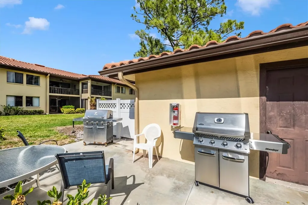5219 Lake Village Drive Sarasota FL 34235