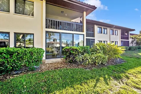 5219 Lake Village Drive Sarasota FL 34235