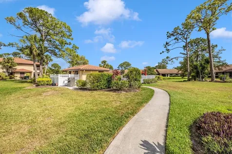 5219 Lake Village Drive Sarasota FL 34235