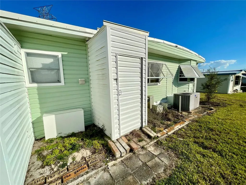 36 Maple Leaf Court Palm Harbor FL 34684