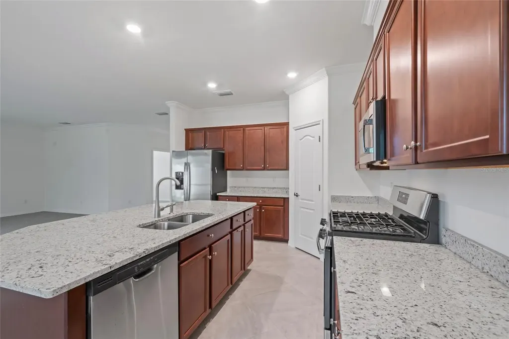 5115 Tobermory Way Bradenton FL 34211