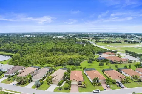 5115 Tobermory Way Bradenton FL 34211