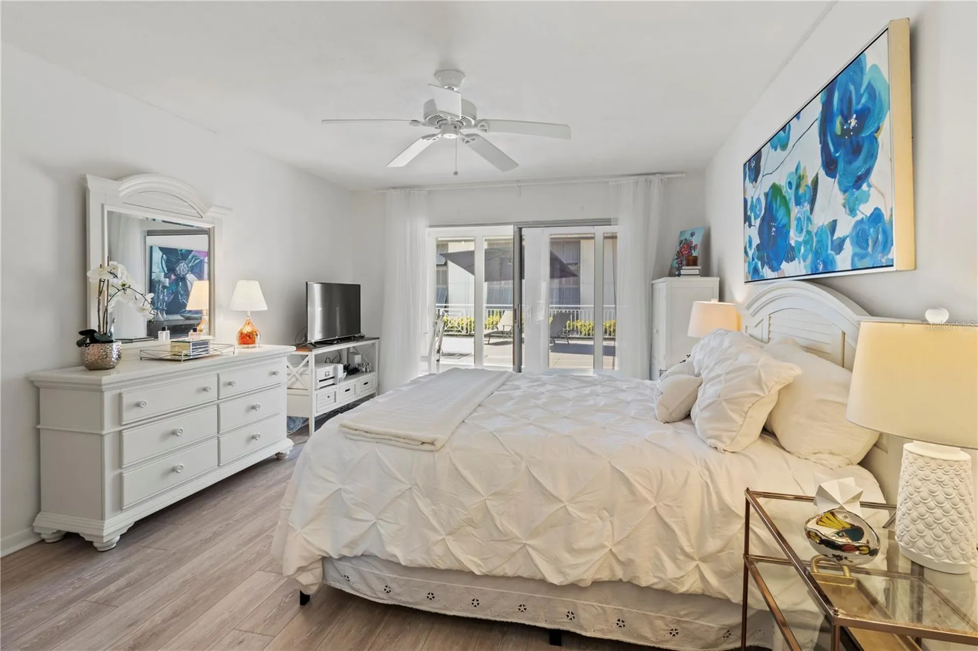 1055 W Peppertree Drive Sarasota FL 34242