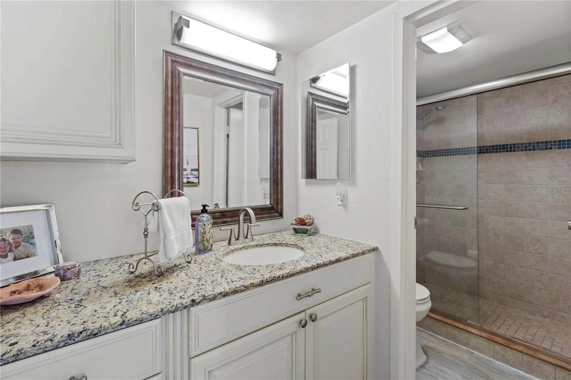 1055 W Peppertree Drive Sarasota FL 34242