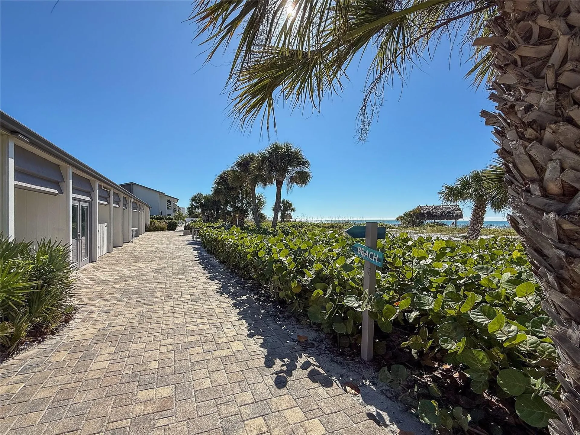 1055 W Peppertree Drive Sarasota FL 34242