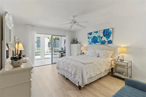 1055 W Peppertree Drive Sarasota FL 34242