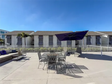 1055 W Peppertree Drive Sarasota FL 34242