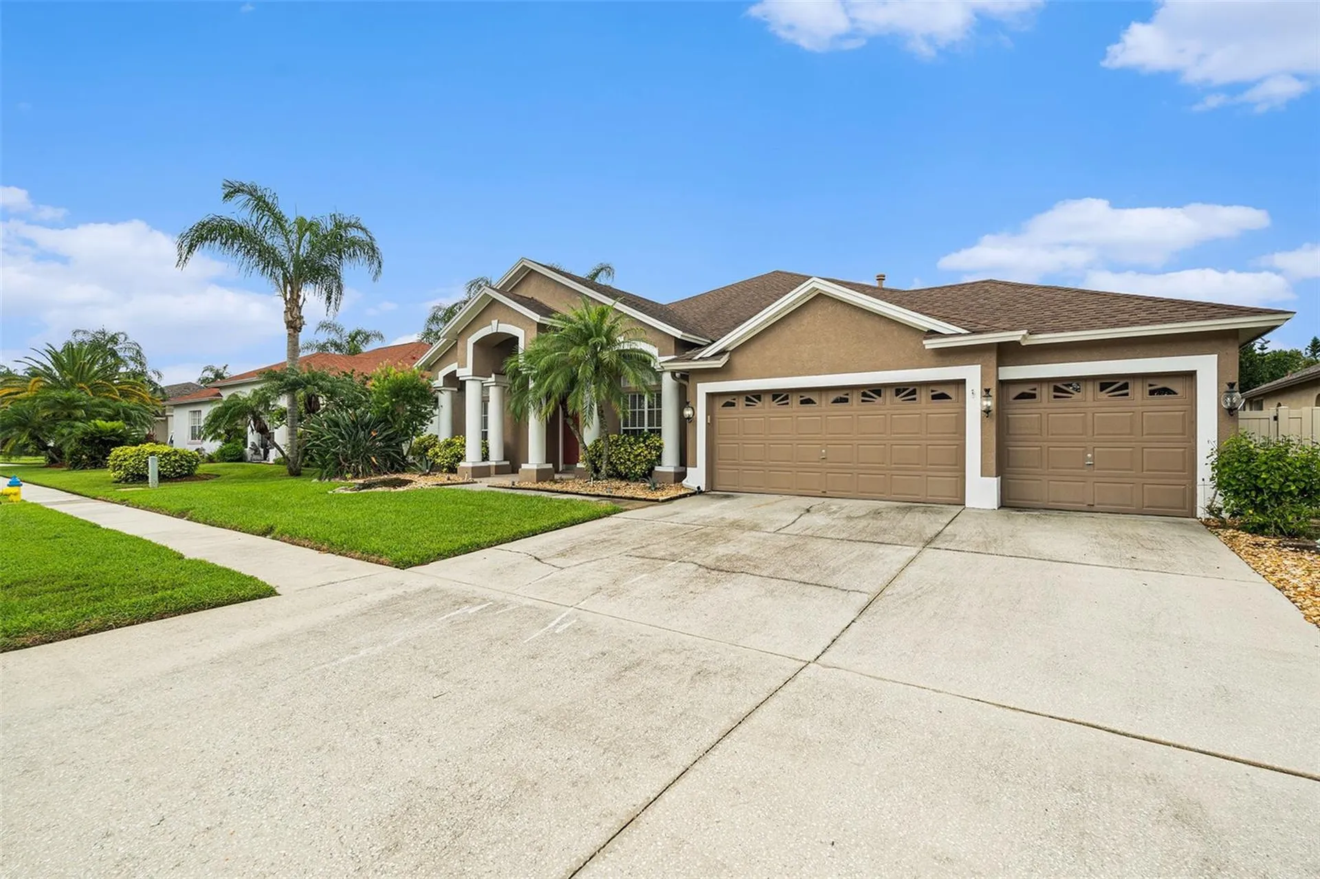 10019 Oxford Chapel Drive Tampa FL 33647