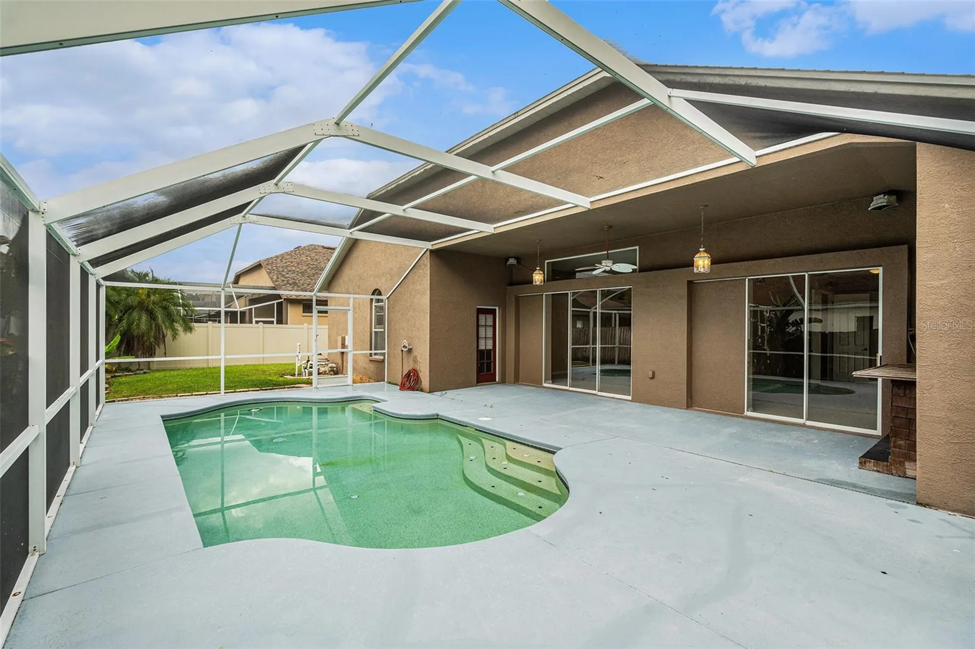 10019 Oxford Chapel Drive Tampa FL 33647