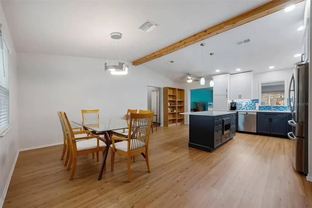 818 Eunice Drive Tarpon Springs FL 34689