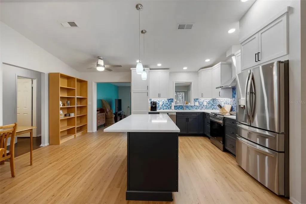 818 Eunice Drive Tarpon Springs FL 34689