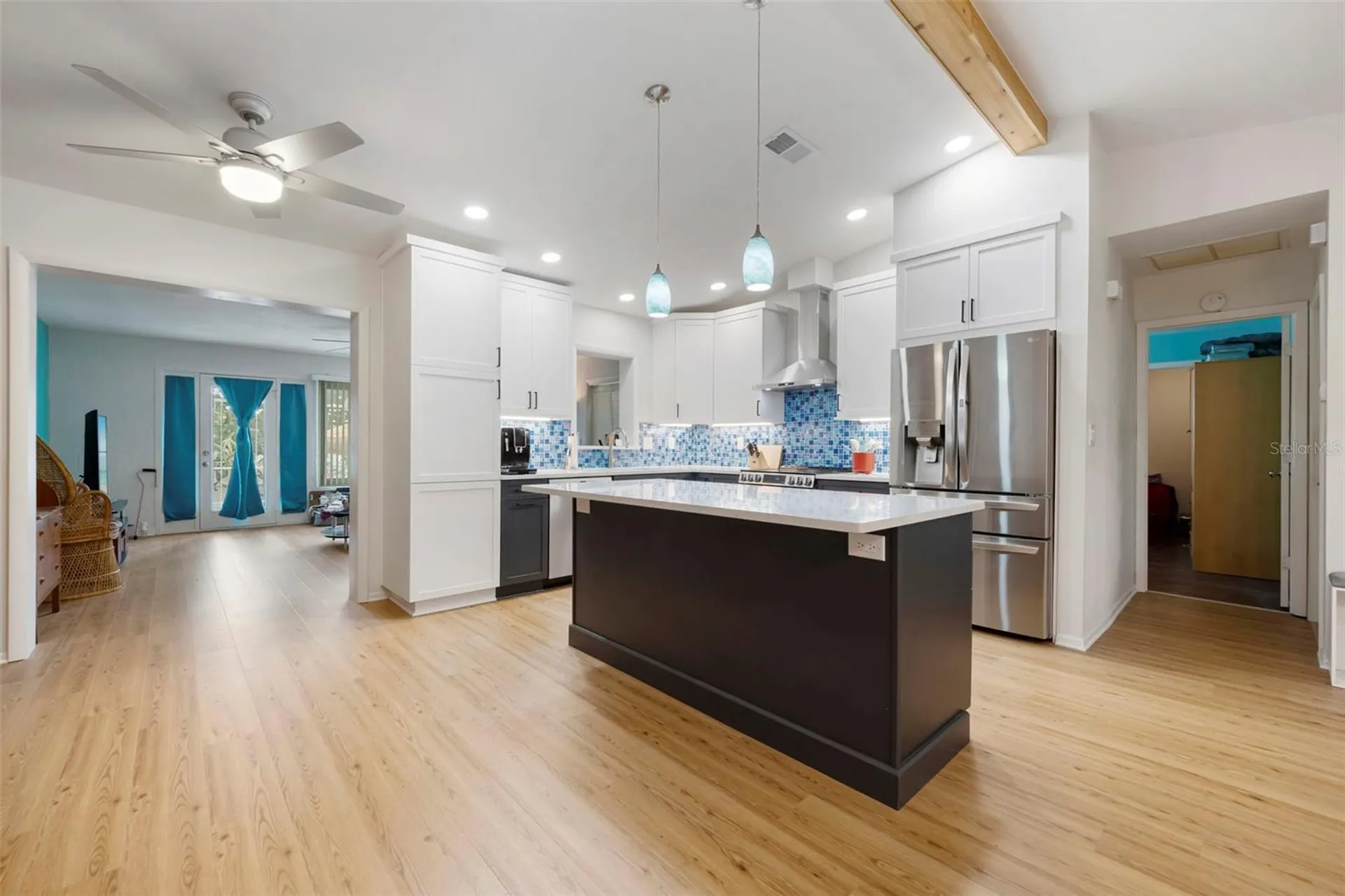 818 Eunice Drive Tarpon Springs FL 34689