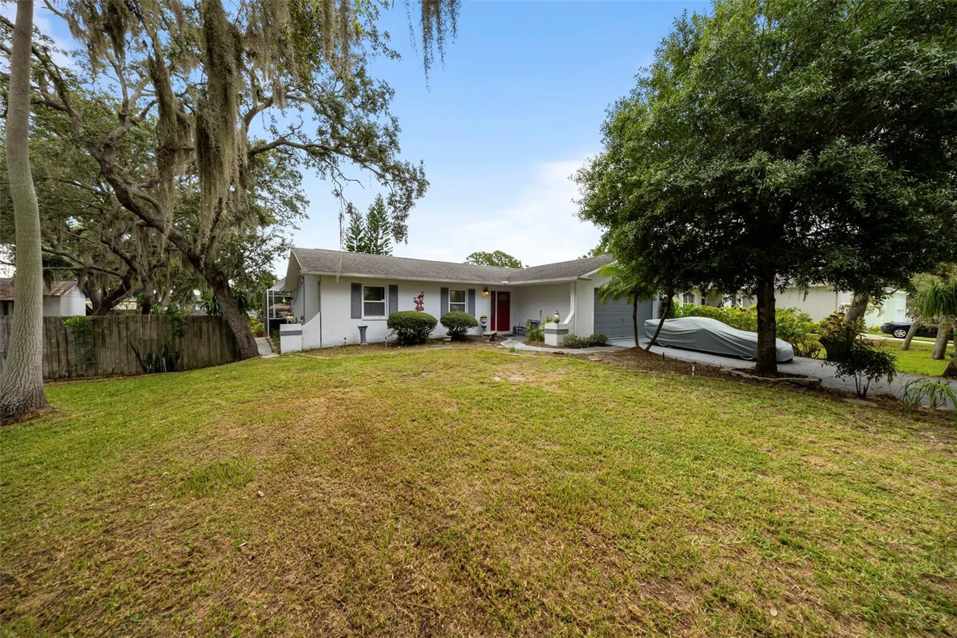 818 Eunice Drive Tarpon Springs FL 34689