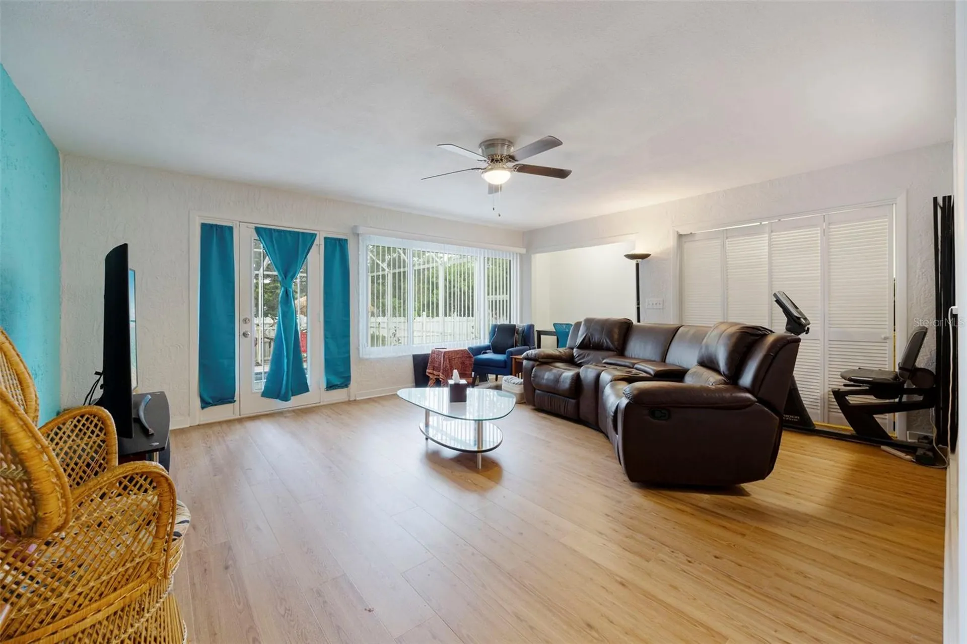 818 Eunice Drive Tarpon Springs FL 34689