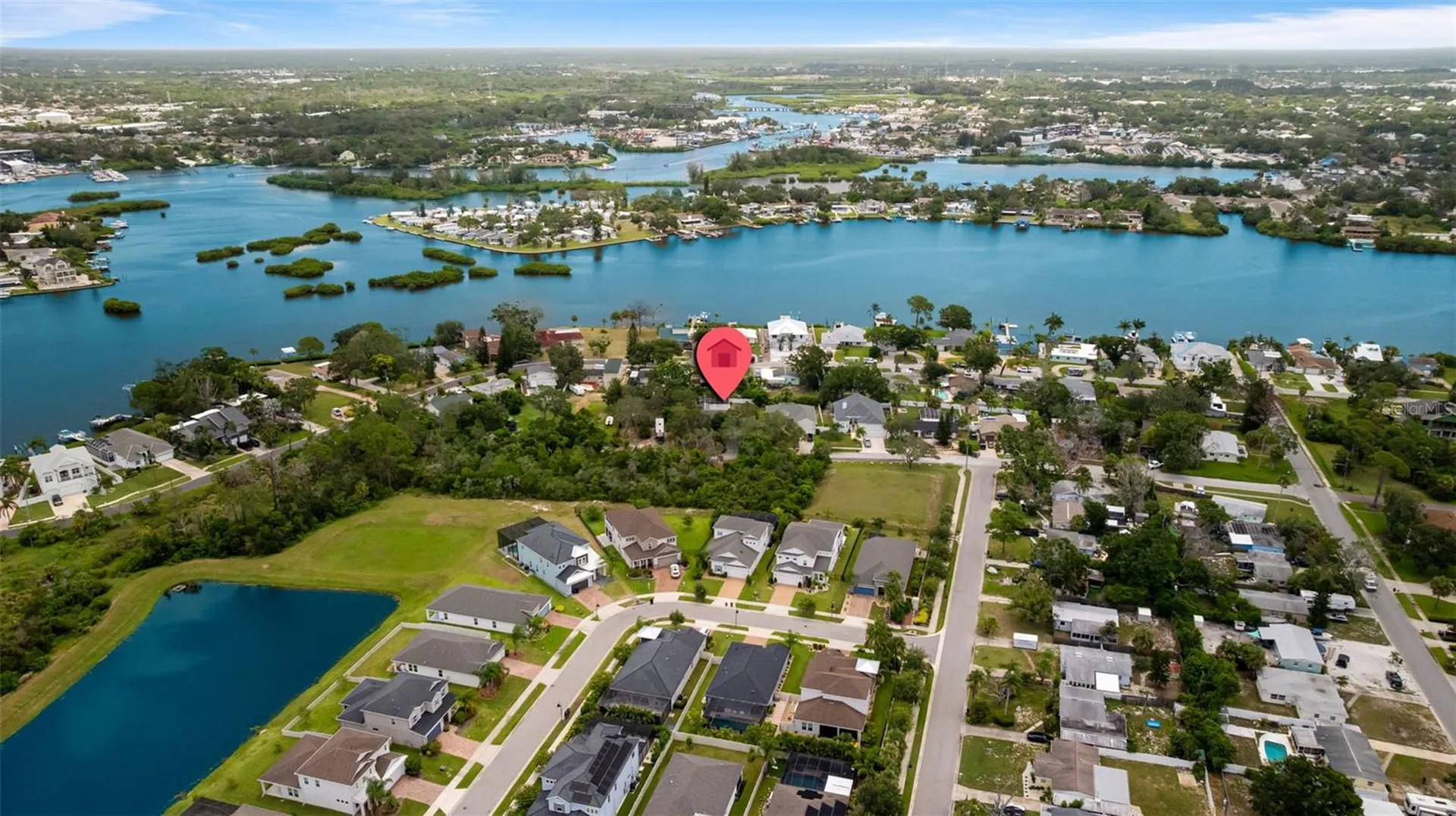 818 Eunice Drive Tarpon Springs FL 34689