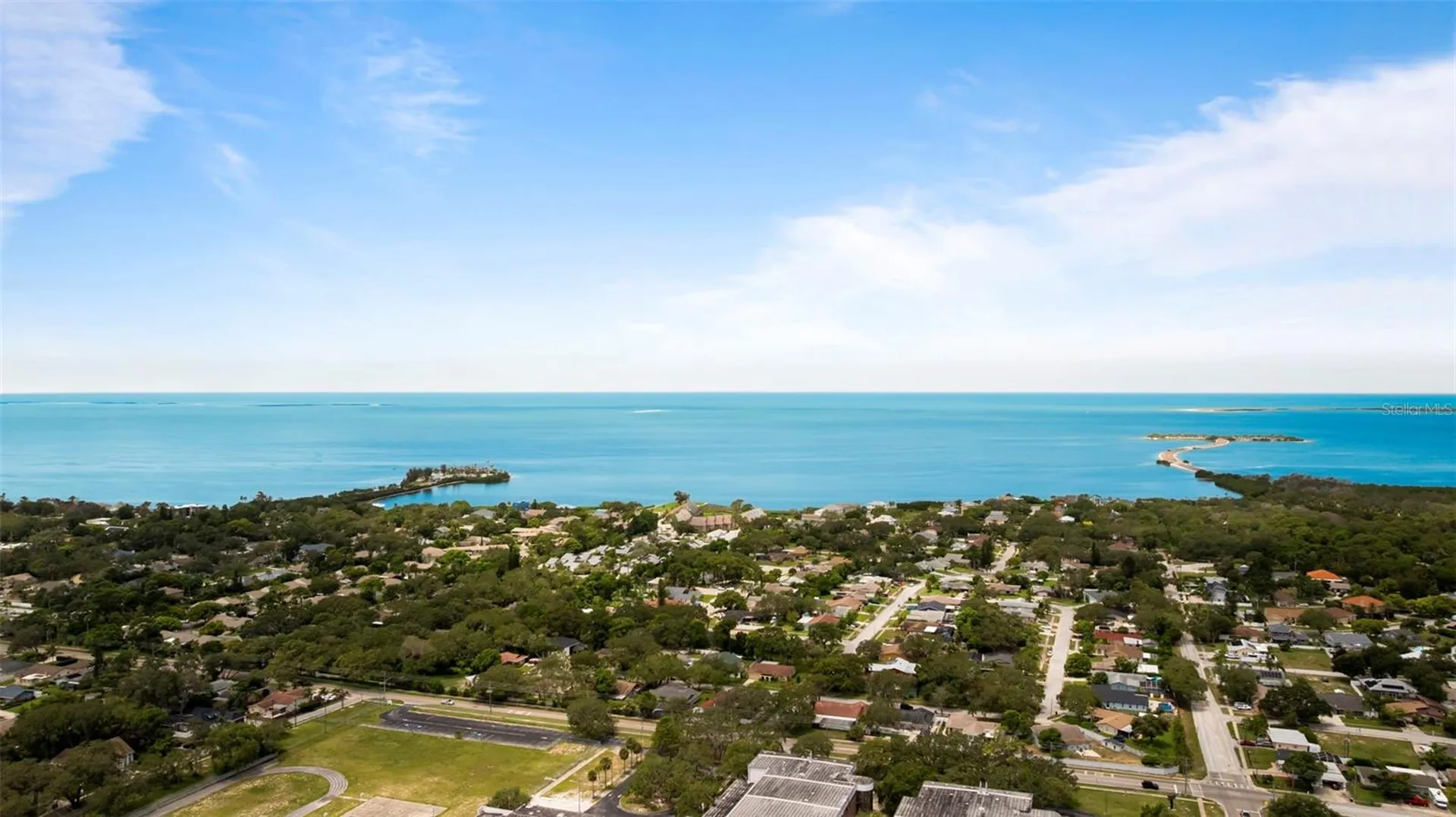 818 Eunice Drive Tarpon Springs FL 34689
