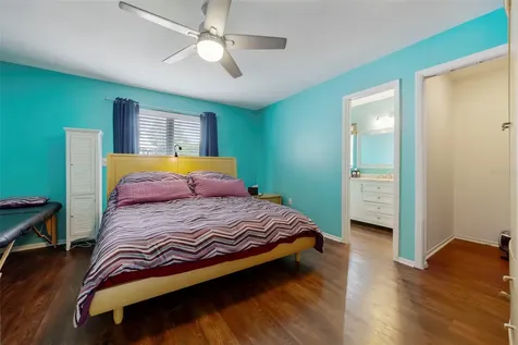818 Eunice Drive Tarpon Springs FL 34689