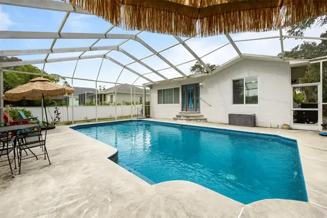 818 Eunice Drive Tarpon Springs FL 34689