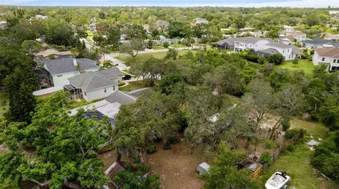 818 Eunice Drive Tarpon Springs FL 34689