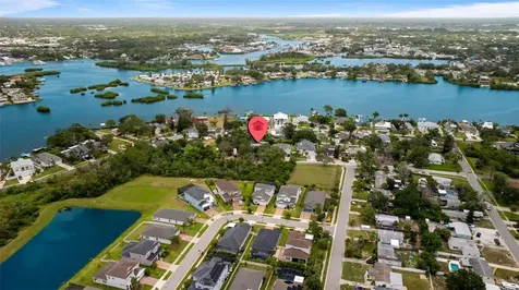 818 Eunice Drive Tarpon Springs FL 34689