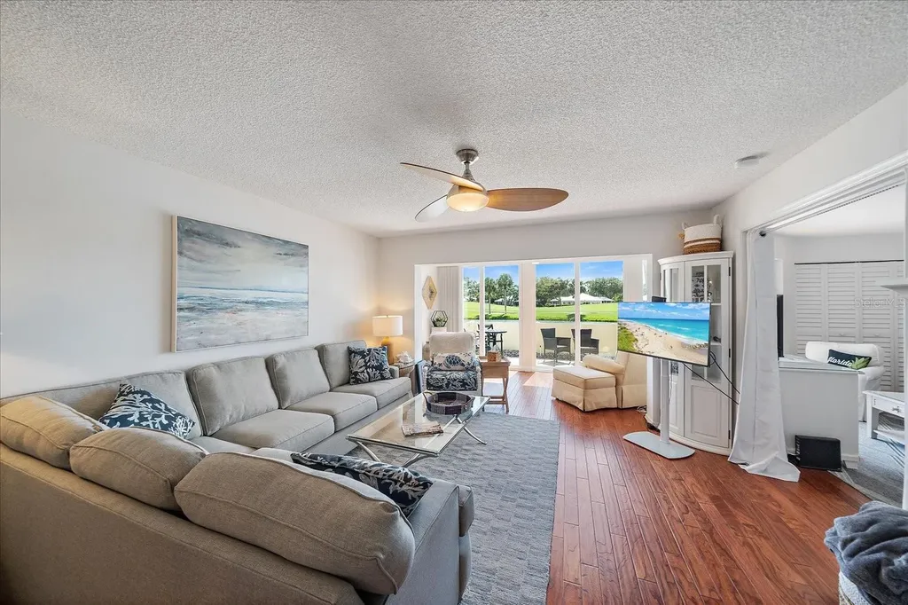 425 Cerromar Terrace Venice FL 34293