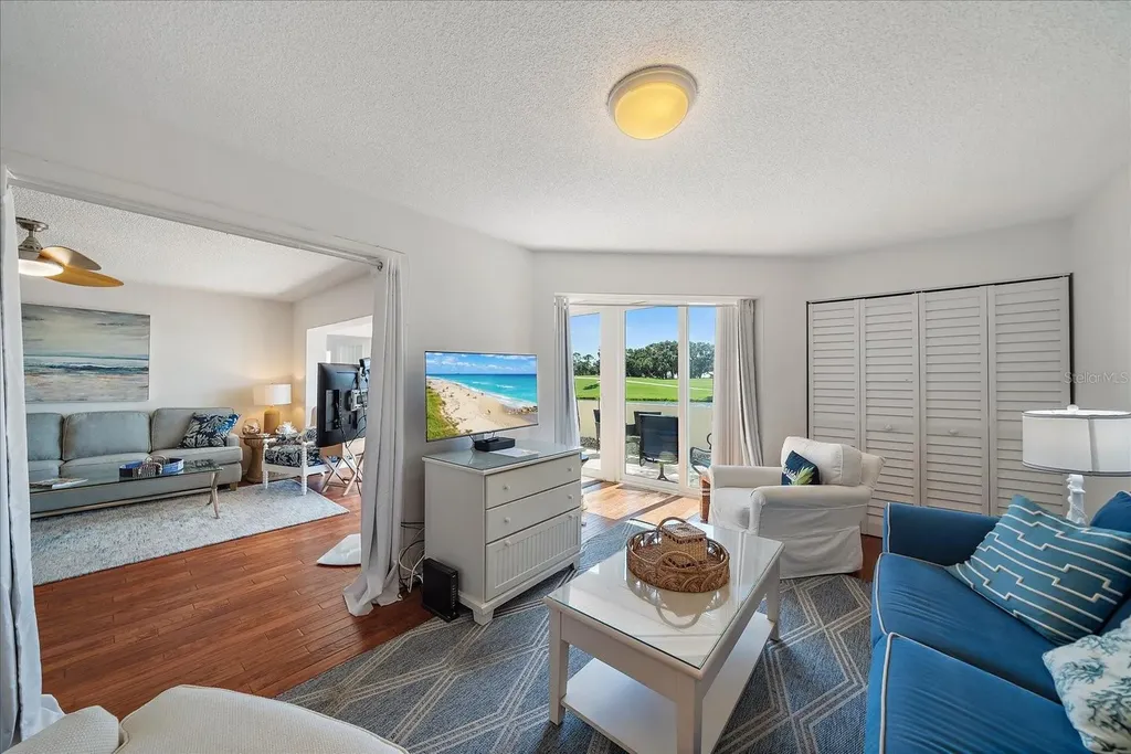 425 Cerromar Terrace Venice FL 34293