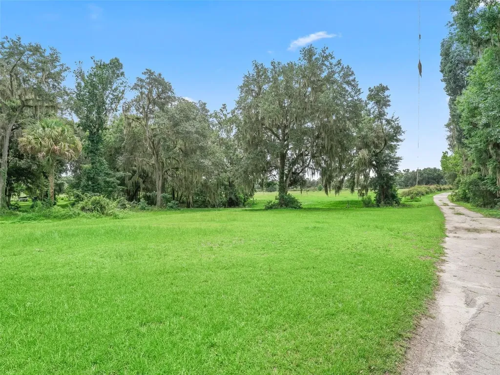 12651 W Highway 318 Williston FL 32696